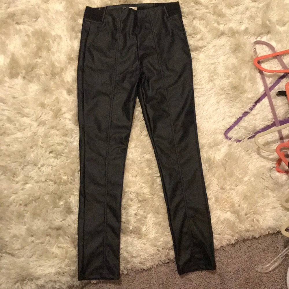 Leather leggings